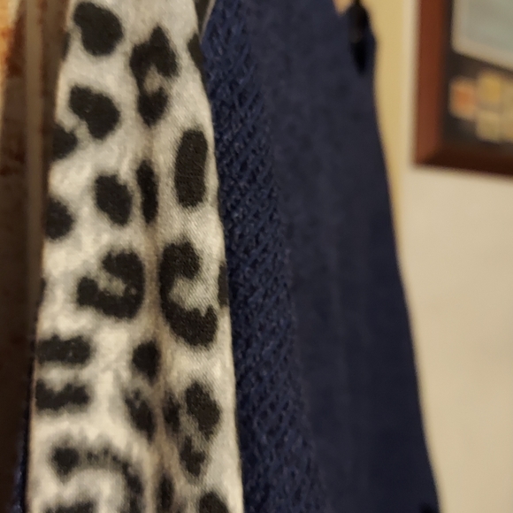 Knit Navy Sweater with Animal Sleeve size Medium - Picture 4 of 4